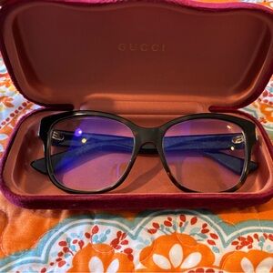 Gucci frame and case. Lens have rx in them and can be replaced to your liking